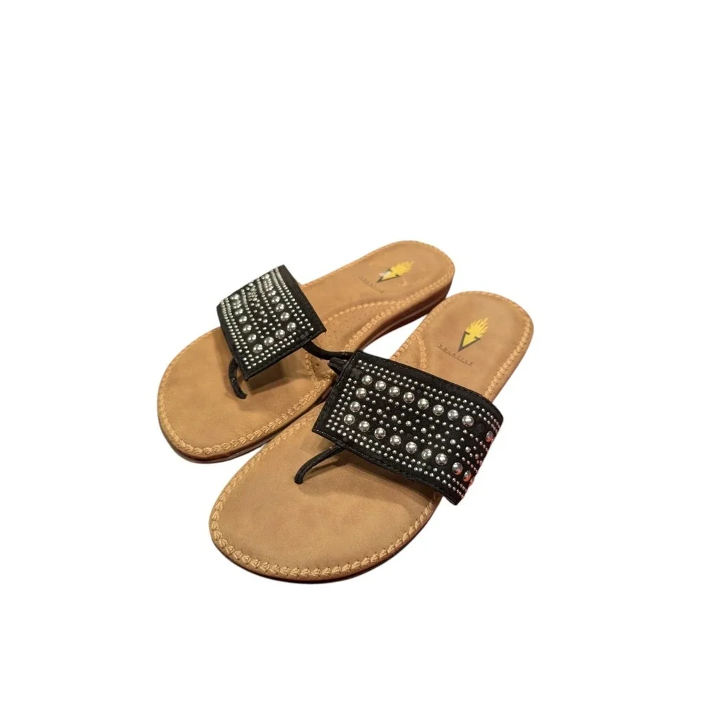 Volatile Temptress Black Flat Studded Thong Flip Flop‎ Soft Cushion Sandals 8